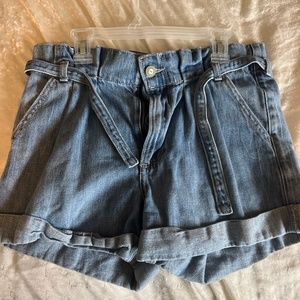 Mom Jean shorts
